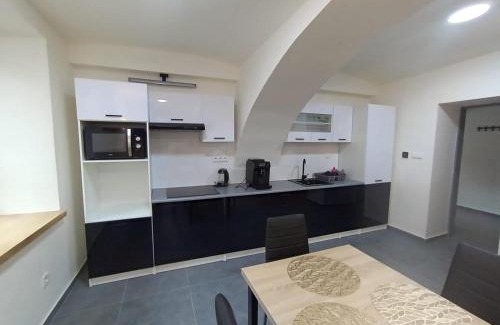 Golcuv Jenikov Apartment | Apartmány Sebastian