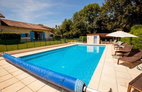 Saint-Privat-en-Perigord House | Apartment Les Roses in La Marteille - 6 people