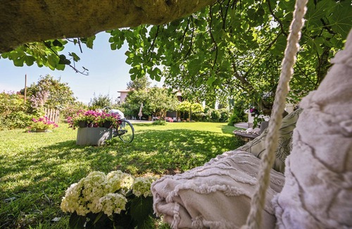 Izola Apartment | Apartma Medoši, Charming 1-bedroom apartment in enchanting Izola with WiFi, AC