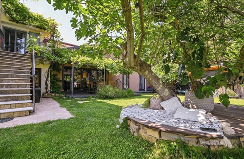 Piran House | Apartma Nemo, Family/pet friendly, pool, terrace and a garden