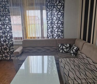 Slap Apartment | apartma-sobe Lejla