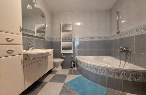Gorenja vas-Poljane Apartment | Apartma Teloh