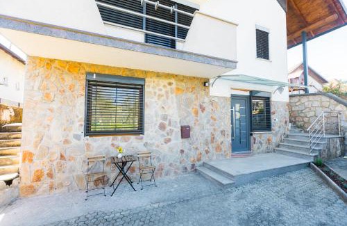 Metlika Apartment | Apartma Tom