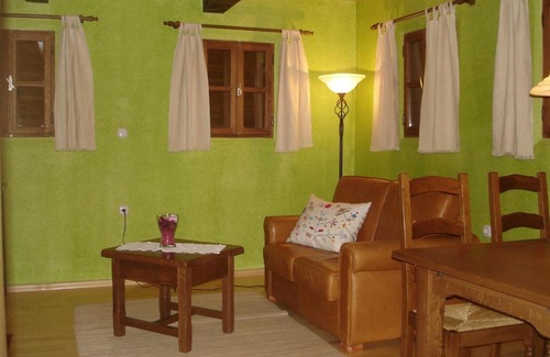 Kostanjevica na Krki Apartment | Apartmaji Žolnir