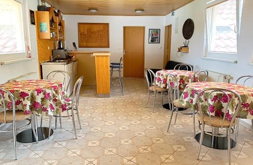 Podcetrtek House | Apartmaji in sobe Kocjančič