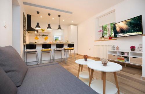 Becici Apartment | Apartman Alberti