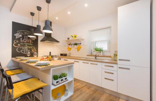 Becici Apartment | Apartman Alberti