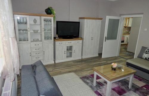 Backi Petrovac Apartment | Apartman Centar