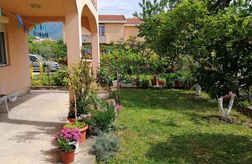 Burtaisi House | Apartman Djordje Bar