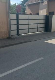 Sremska Mitrovica Apartment | Apartman ESPRESSO sa parkingom