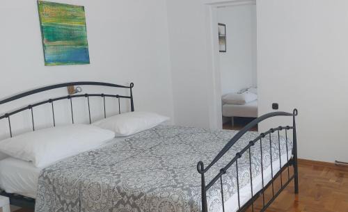 Zupanja Apartment | Apartman EXCELLENT - Kuća za odmor u Županji -natkriveno parkirno mjesto