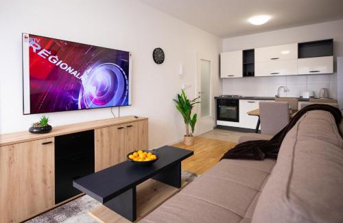 Osijek Apartment | Apartman IVANA - private parking