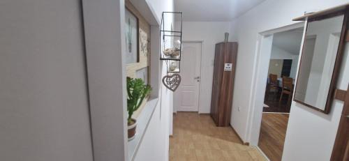 Burtaisi Apartment | Apartman Klara