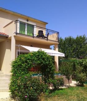 Tribunj Apartment | Apartman Laura