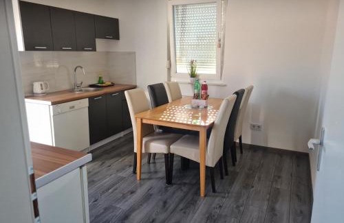 Sesvete Apartment | Apartman Lea