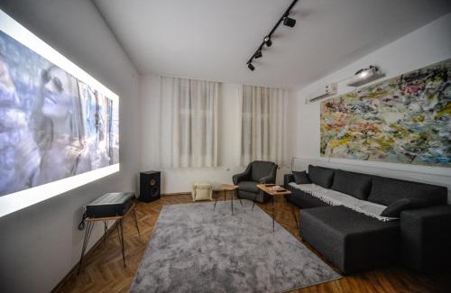Pirot Apartment | Apartman Lux