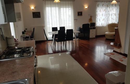 Zagreb Apartment | Apartman Maksimir Lux Zagreb-145m2