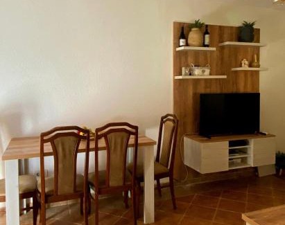 Mahala Apartment | Apartman Maslina