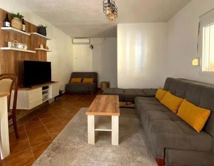 Mahala Apartment | Apartman Maslina