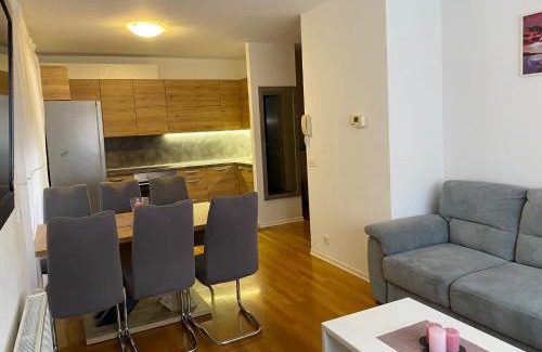 Sveta Nedelja Apartment | Apartman MERI