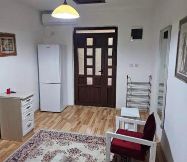 Mahala Apartment | Apartman na rijeci Cijevni