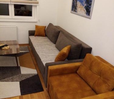 Pale Apartment | Apartman Pahulja
