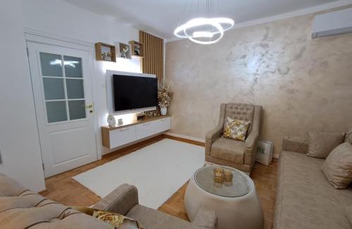 Pluzine Apartment | Apartman PETRA QUEEN