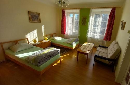 Javornik Apartment | Apartman pod Zamkem