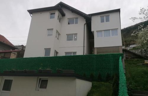 Visoko Apartment | Apartman Royal sa GARAŽOM i KLIMOM