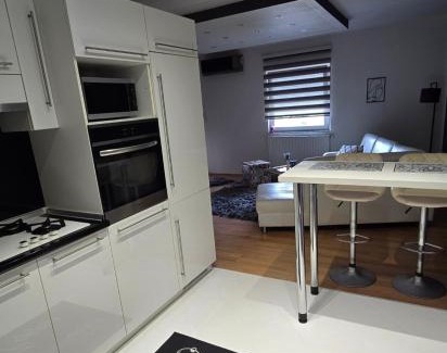 Vinkovci Apartment | Apartman Samantha