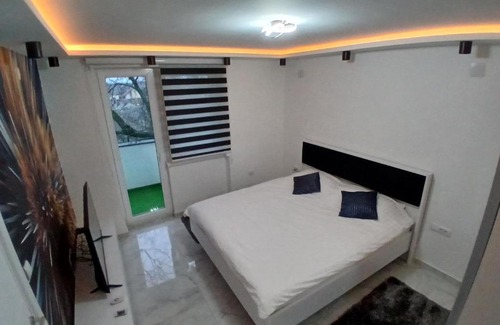 Odzaci Apartment | Apartman Tiha Noc
