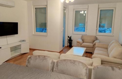 Subotica Apartment | Apartman Tomas