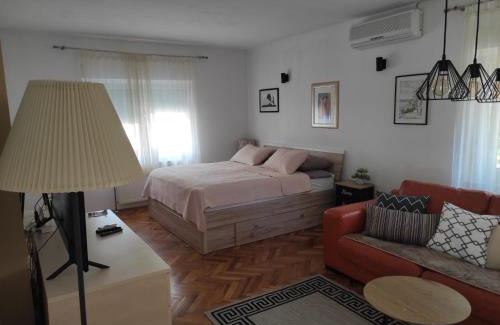Zagreb Apartment | Apartman ZAGREB,REBRO,MAKSIMIR,CENTAR Marko