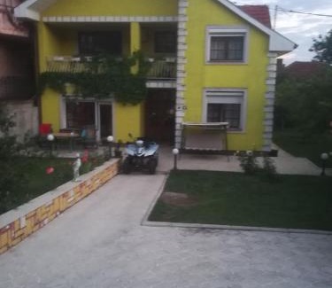 Pirot Apartment | Apartman Zivic