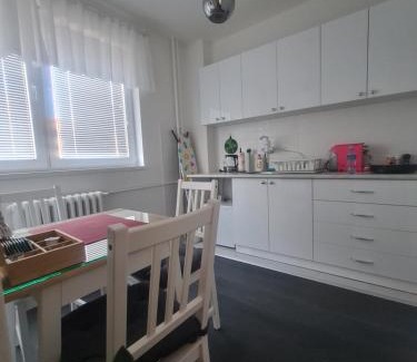 Pozarevac Apartment | Apartman Zlatovo Stan Na Dan