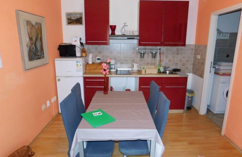 Opric Apartment | Apartmani Kestenovi dvori