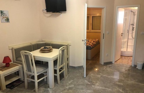 Danube Apartment | Apartmani Lara