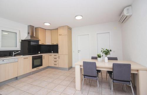 Pirovac Apartment | Apartmani Lavanda Pirovac