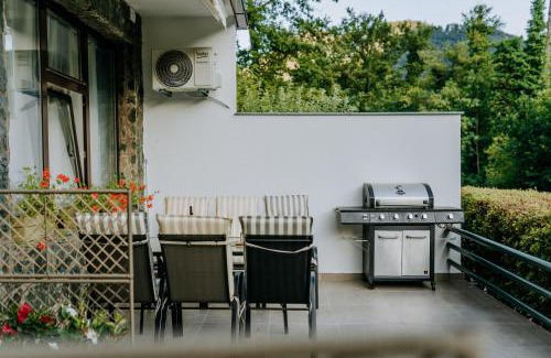 Konjic Apartment | Apartmani & Rafting Boračko jezero
