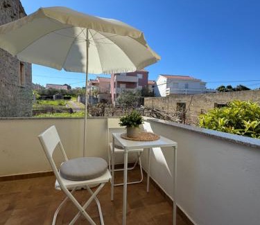 Kukljica Apartment | Apartmant SEASIDE - great location, 2 min from beach, sunny terrace