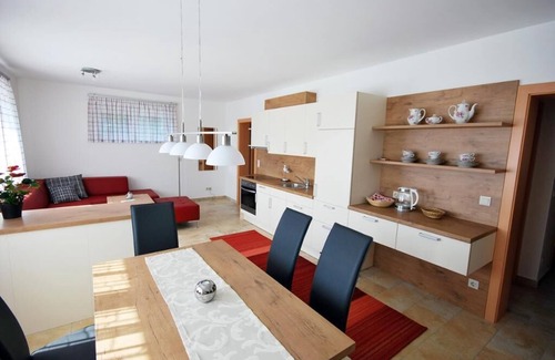 Schonbuhel-Aggsbach Apartment | Apartment (80 sqm) on the first floor with 2 bedrooms and bathroom