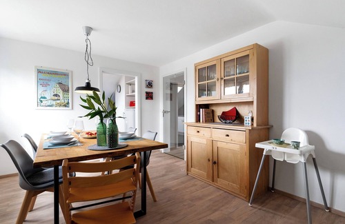Endingen am Kaiserstuhl Apartment | Apartment 'Zum Hobelmann' with Wi-Fi