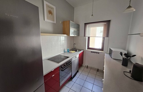 Fuldabruck Apartment | Apartment-Budget-Private Bathroom-City view-Apartment für 4 Personen