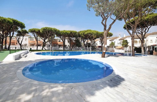 Los Gallos-Cerromolino Apartment | Apartment "La Jara" close to the Sea with Shared Pool & Wi-Fi