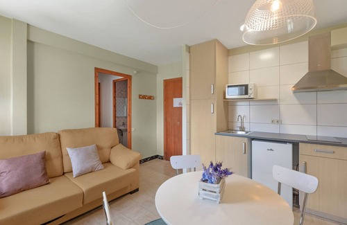 Sant Llorenc de Morunys Apartment | Apartment 'La Canal' with Mountain View, Private Terrace and Wi-Fi