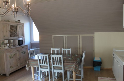 Besse-en-Chandesse Apartment | Apartment house * in Besse, comfortable. Hiking, fishing, skiing .