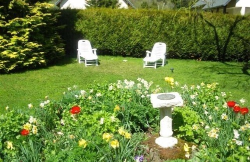 Besse-en-Chandesse Apartment | Apartment house * in Besse, comfortable. Hiking, fishing, skiing .