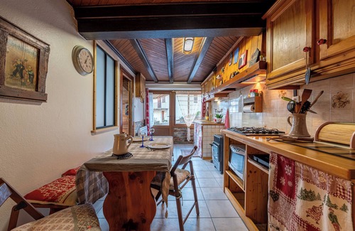 Le Bouchet-Mont-Charvin Apartment | Apartment 'Aux 4 Saisons' with Mountain View, Private Terrace and Wi-Fi