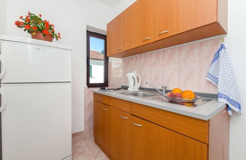Zastrazisce Apartment | Apartments and Rooms Stjepan (31771-A2) - Zastrazisce - island Hvar
