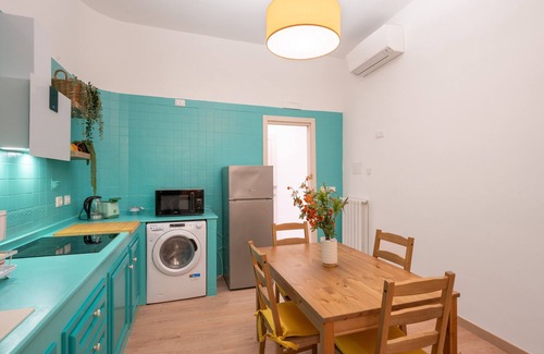 Castellammare di Stabia Apartment | Apartment 'Ligea' with Balcony, Wi-Fi and Air Conditioning